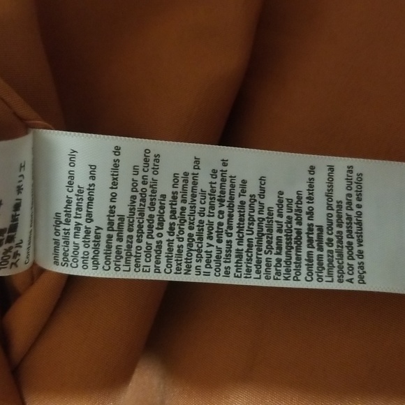 TOP OF THE LINE❣️TOPSHOP leather suede mini skirt. Size 4 - Picture 9 of 12